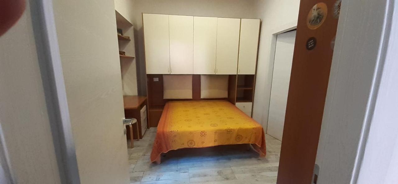 La Dimora Di Rosy Hotel Наполи Екстериор снимка