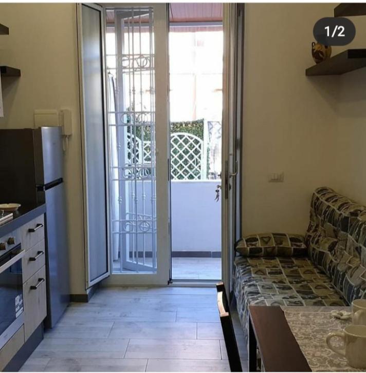 La Dimora Di Rosy Hotel Наполи Екстериор снимка