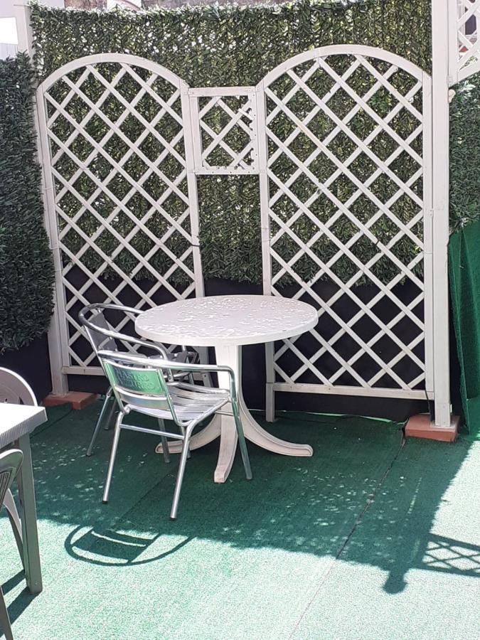 La Dimora Di Rosy Hotel Наполи Екстериор снимка