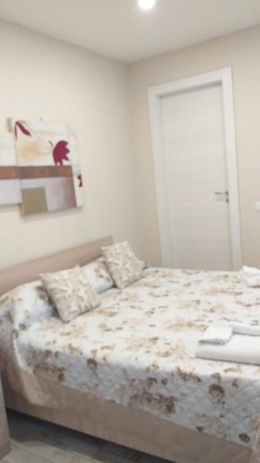La Dimora Di Rosy Hotel Наполи Екстериор снимка